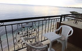 Akrotiria Apartments